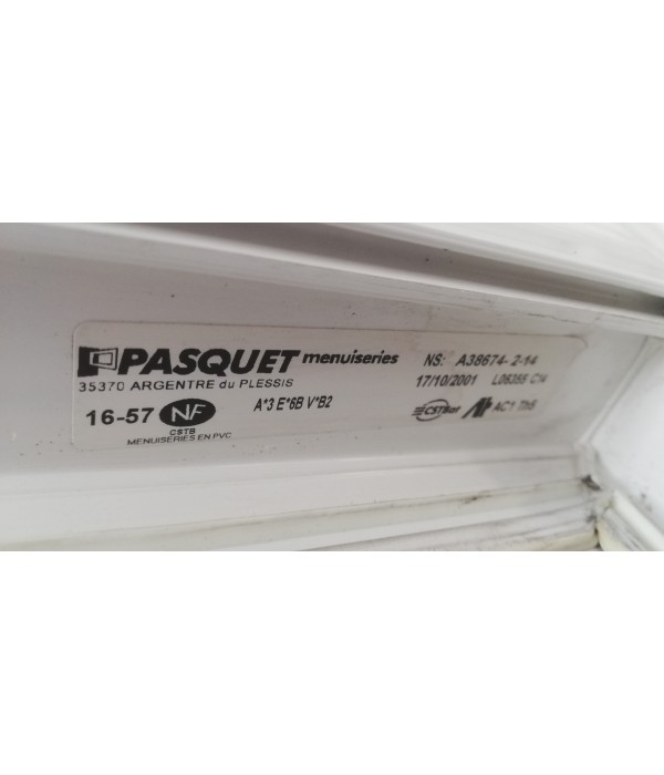 137x142 fenêtre pvc