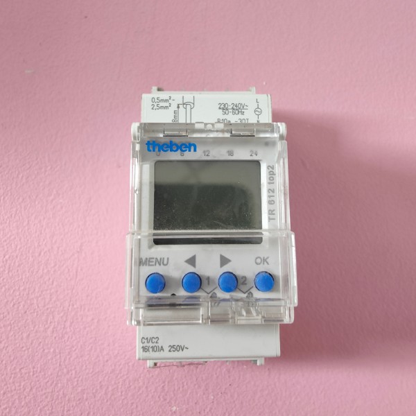 horloge programmable Theben...
