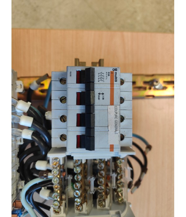 Lot de disjoncteurs LEGRAND