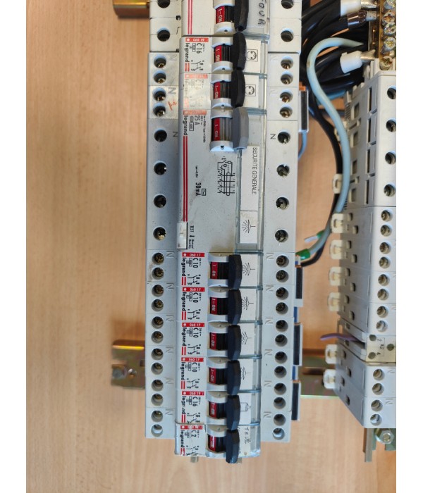 Lot de disjoncteurs LEGRAND