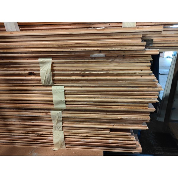 parquet pin pour soubassement