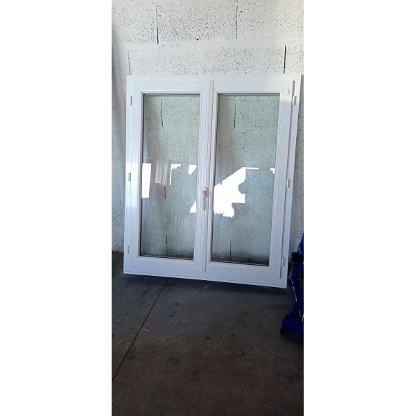 107.5 x 139 fenêtre pvc