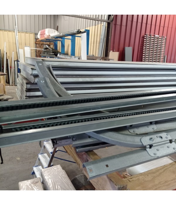 Porte de garage sectionnelle motorisée 