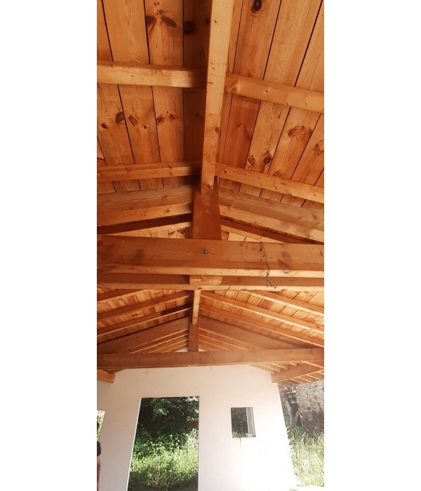 Charpente en pin récente 8x12m