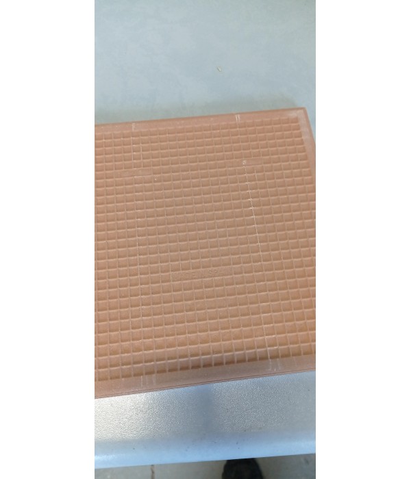 8 m2 Carreaux de faïence blanc cassé