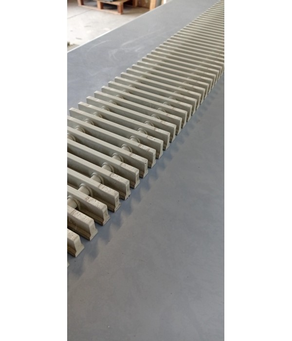 Grille antidérapante piscine 