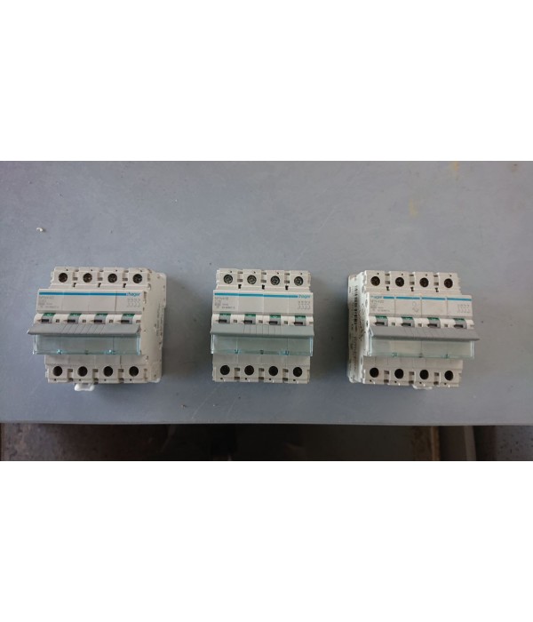 Disjoncteur tetrapolaire 10kA