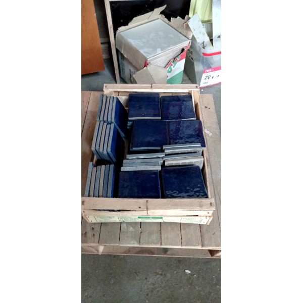 Faience bleu nuit 10 x 10cm...