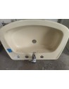 Lavabo ancien jaune