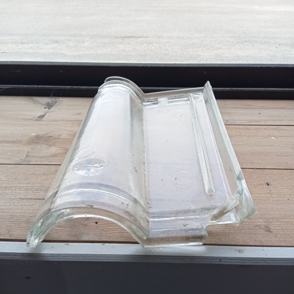 Tuiles canal en verre 