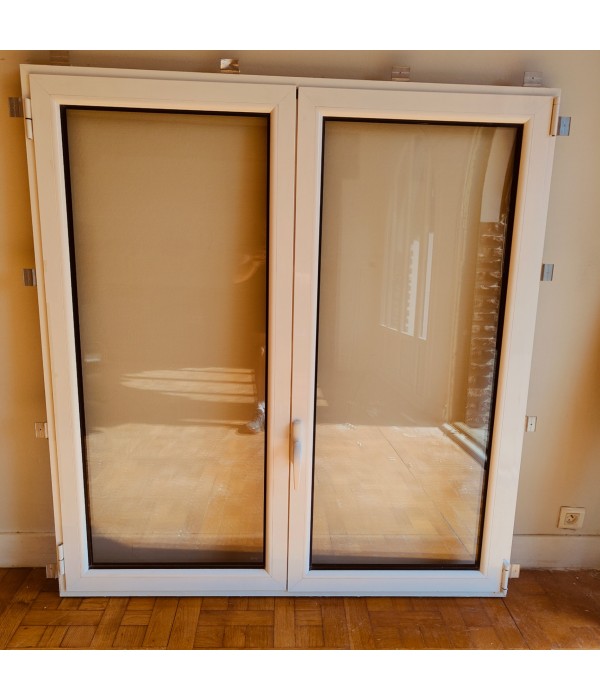 138 x 148 Fenêtre alu oscill-battante