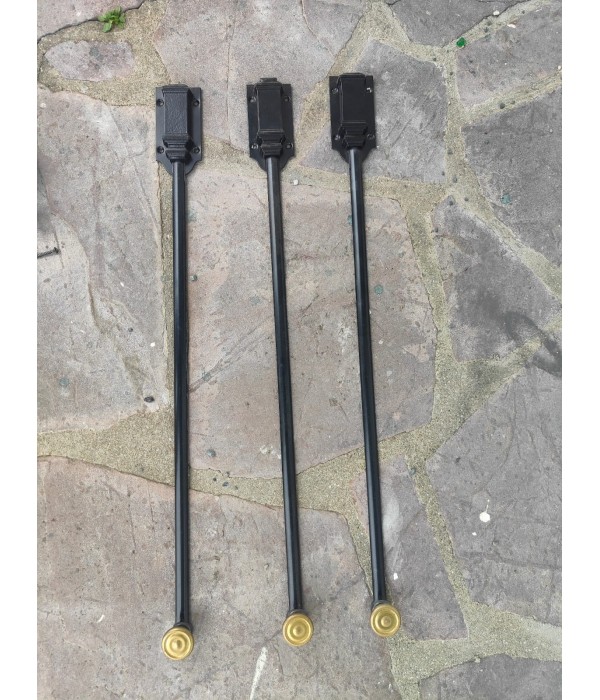 Loquet / crémone / espagnolette