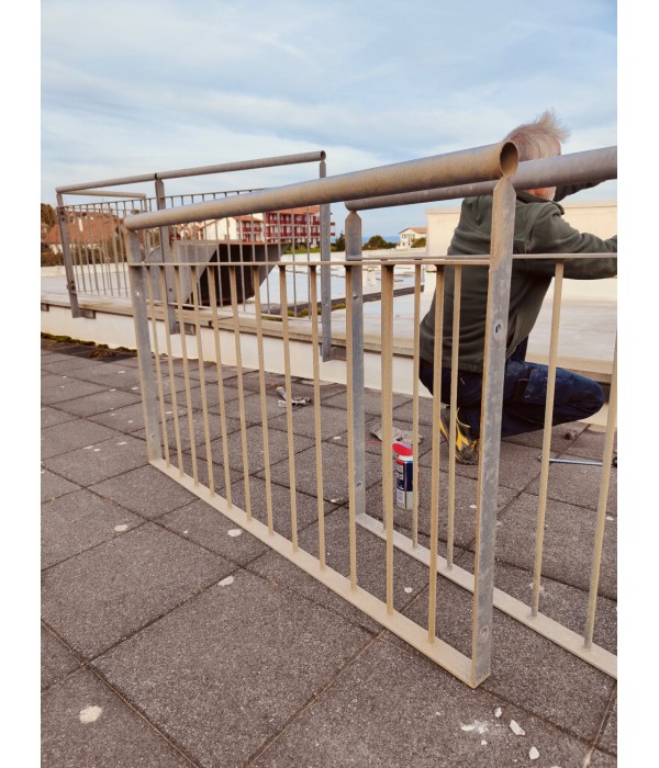 * 144x89 Garde-corps acier galvanisé