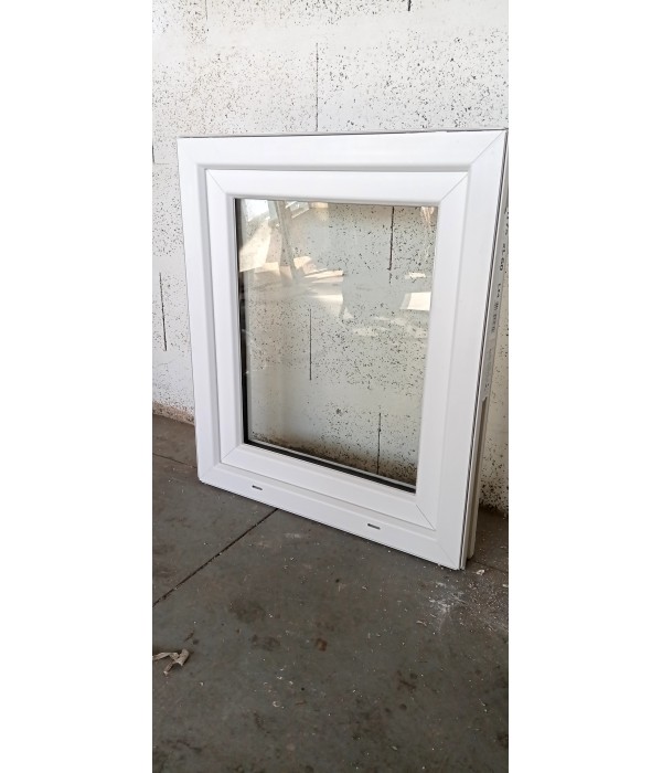 65 x 75 fenêtre PVC DV 