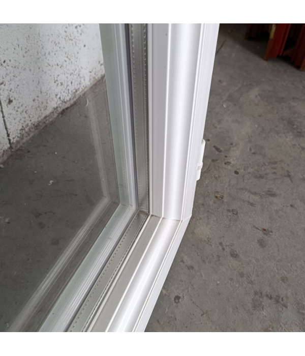 140x143 Fenêtre PVC 2 vantaux