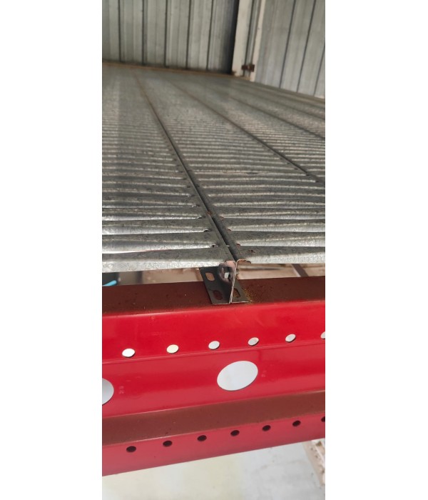 Mezzanine 23m² plateforme de stockage...