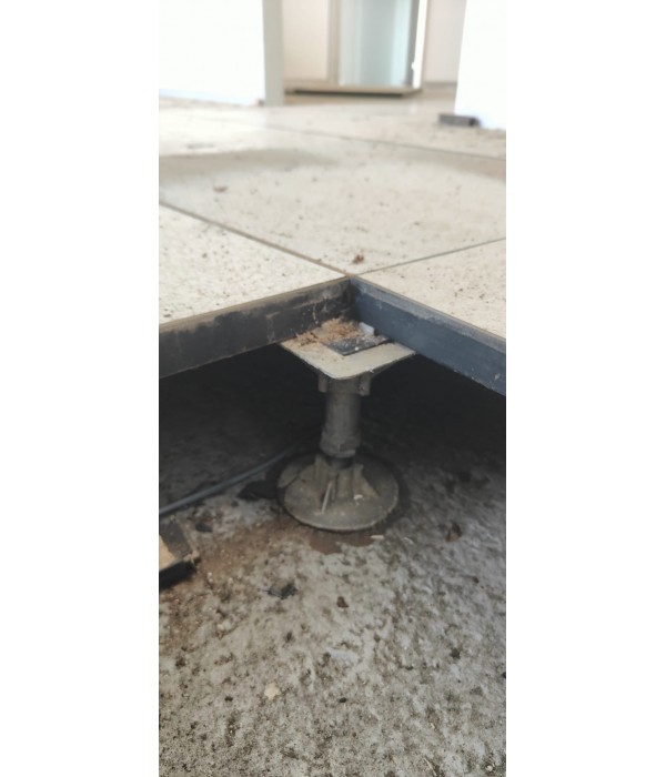 Dalles de plancher technique