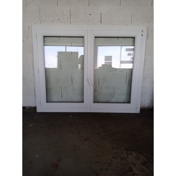 172 x 135 fenêtre PVC DV...