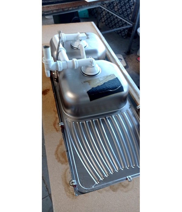 Évier inox + plan de travail