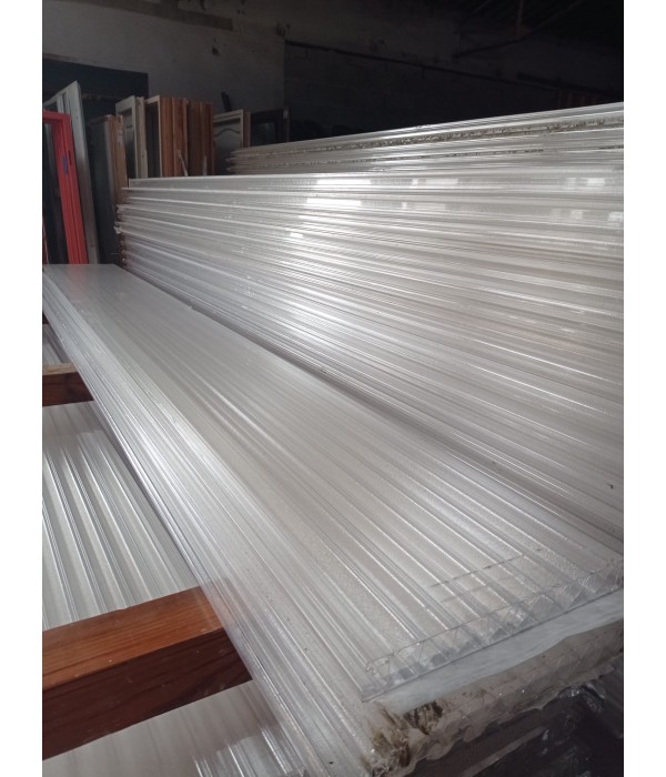 Bardage Polycarbonate 40mm emboitable