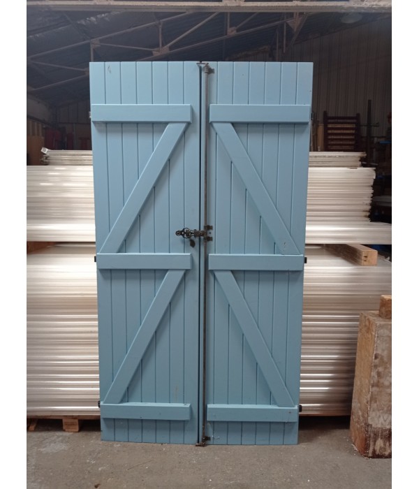 Paires de Volets bois 