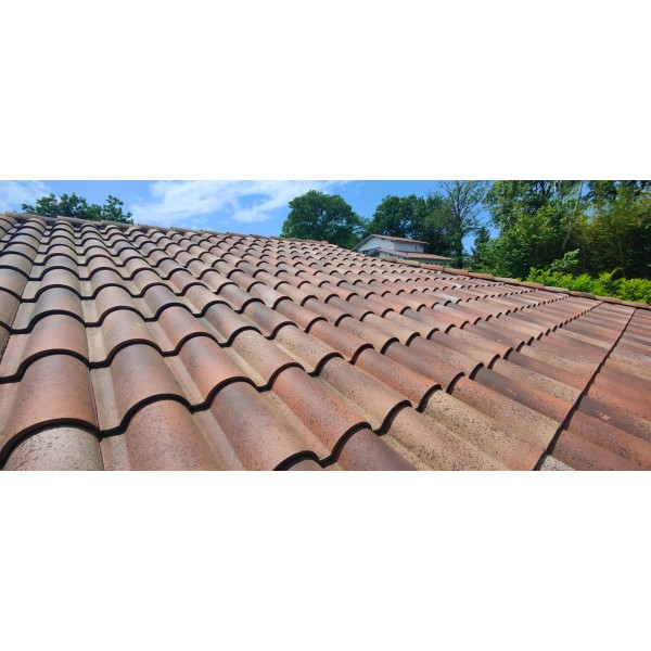 70 m² Tuiles mécaniques...