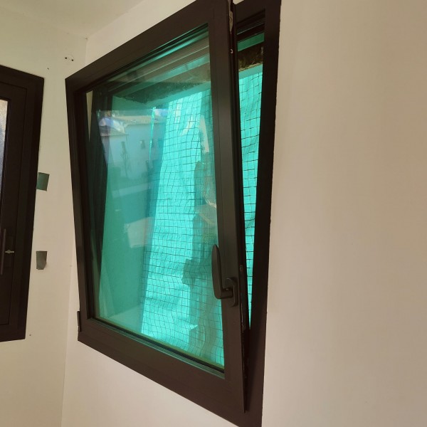 98x108 Fenêtre ALU oscillo...