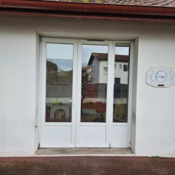 Porte fenêtre PVC 2 vantaux DV