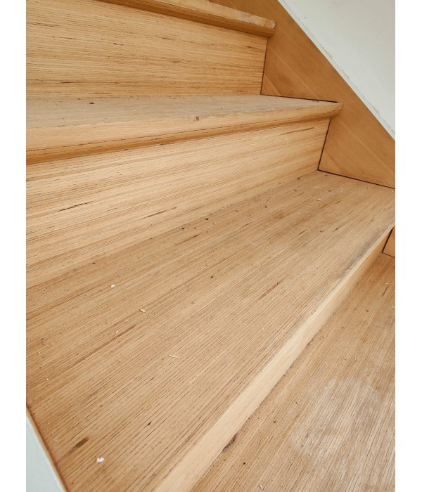 Escalier droit Hêtre lamellé-collé +...