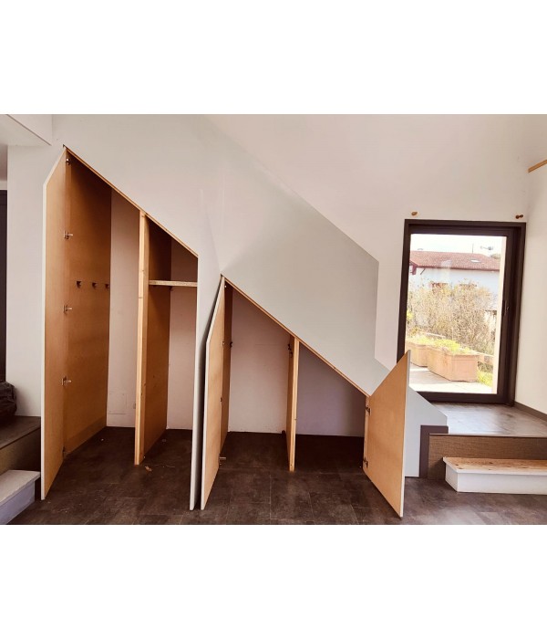 Escalier droit Hêtre lamellé-collé +...