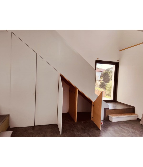 Escalier droit Hêtre lamellé-collé +...