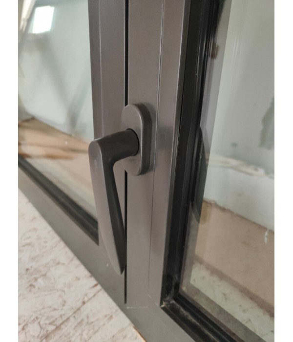 148x83 Fenêtre ALU 2vtx DV dont 1...