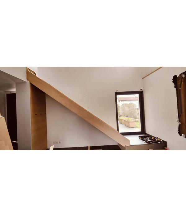 Escalier droit Hêtre lamellé-collé +...