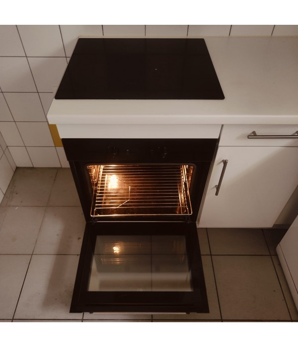 Cuisine équipée (four,plaque,hotte)