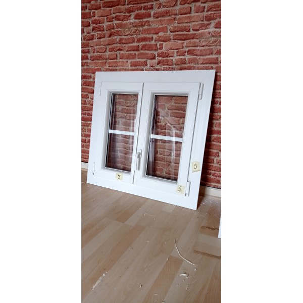 77 x 74 fenêtre PVC DB 