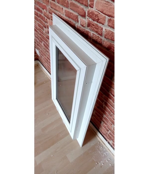 49 x 74 fenêtre PVC DB oscillo battante