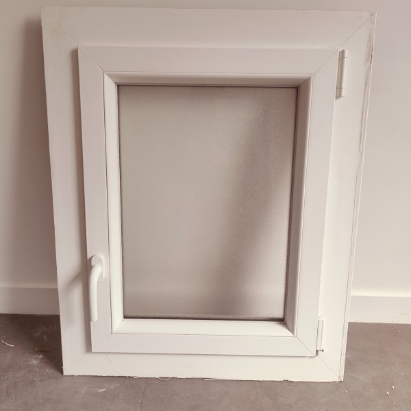 59x75 Fenêtre PVC Oscilo...