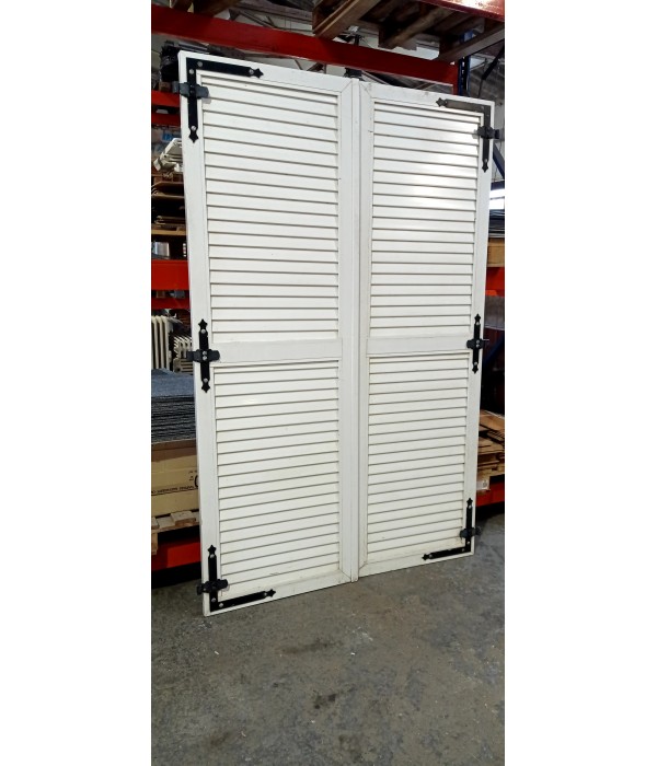 154 x 228 volet PVC 