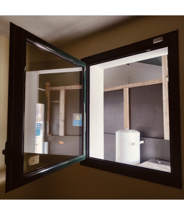 82x95 Fenêtre alu simple DV + volet...