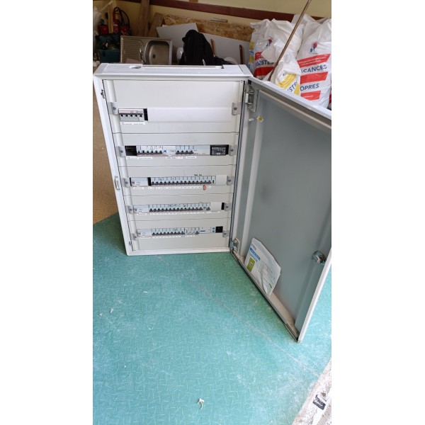 Coffret électrique Legrand...