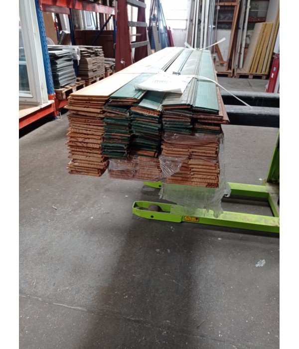 16 m2 lambris pin Laouet
