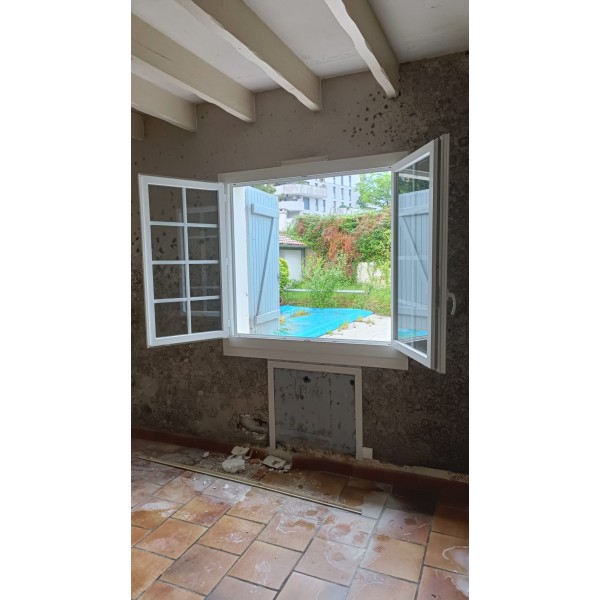140x132 Fenêtre PVC DV...