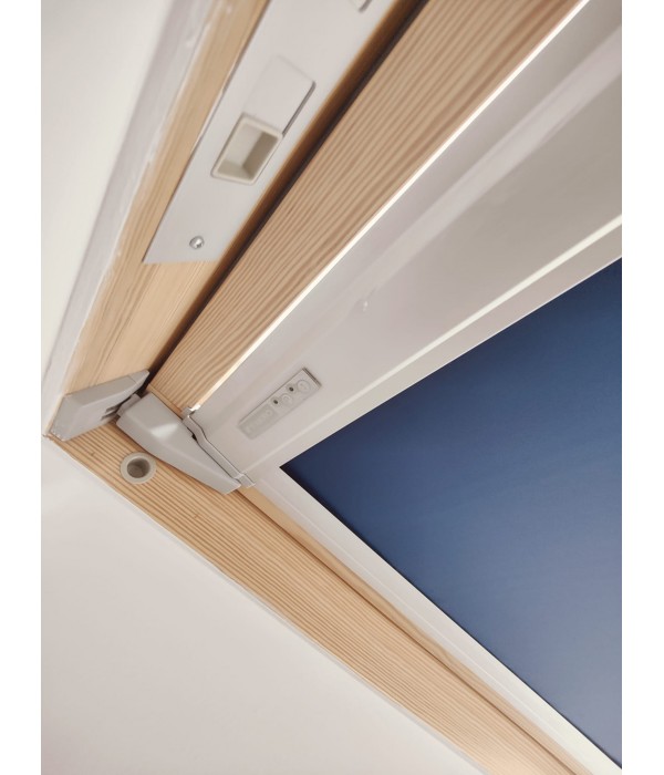 134x98 Velux bois avec store motorisé