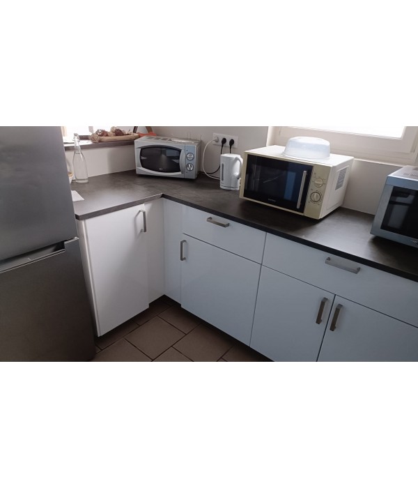 Cuisine semi équipée