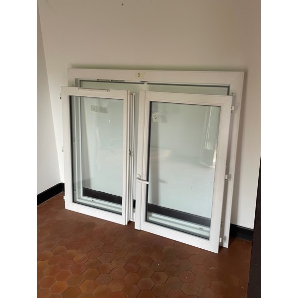 135x147 Fenêtre PVC DV