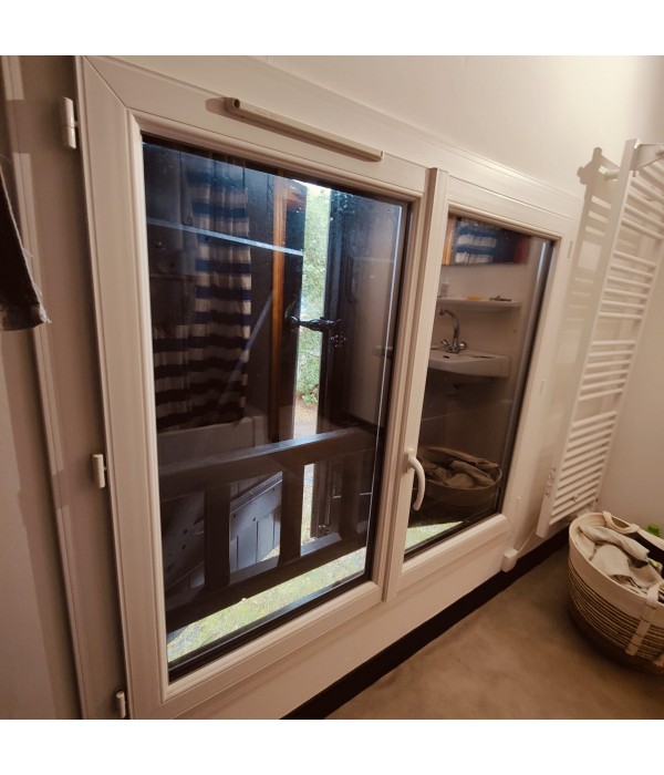 138x150 Fenêtre PVC DV