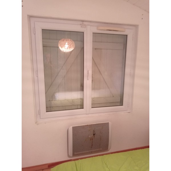 136x126 Fenêtre PVC DV