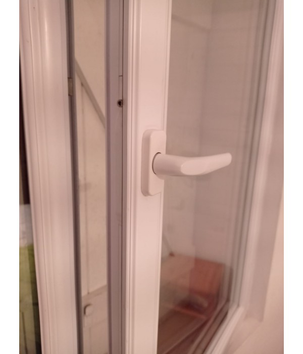 136x126 Fenêtre PVC DV