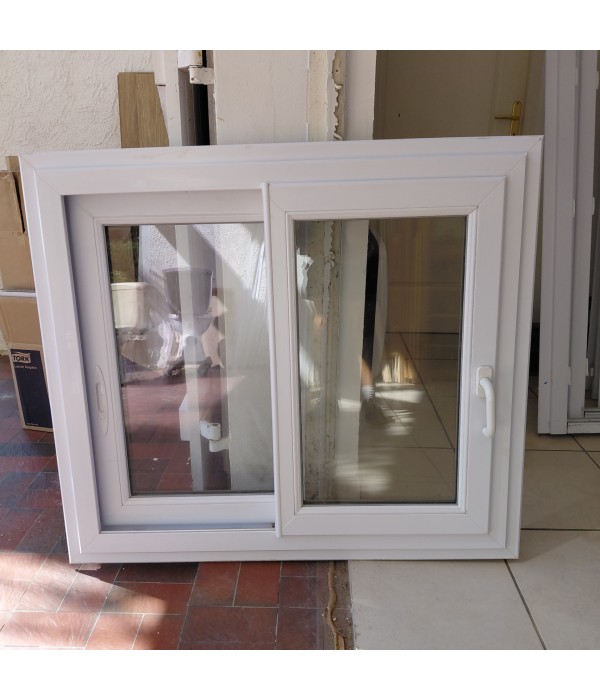 103x90 Fenêtre coulissante PVC DV