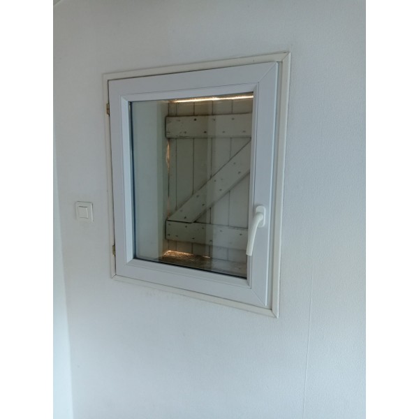 62x73 Fenêtre simple...